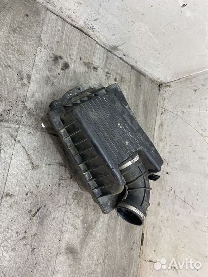 Корпус воздушного фильтра Opel Astra