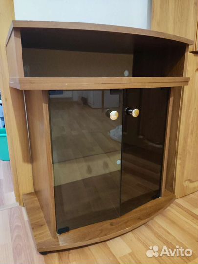 Тумба под телевизор