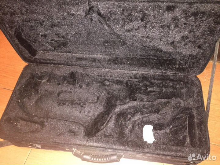 Продам американский саксофон 