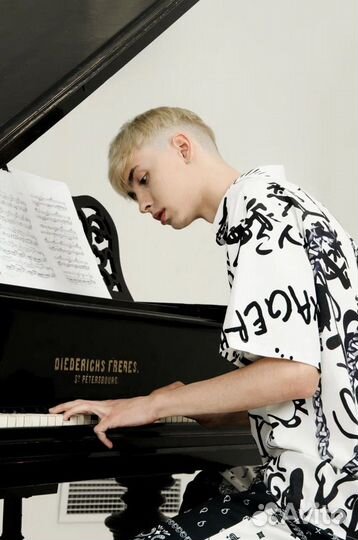 Написание текстов и песен