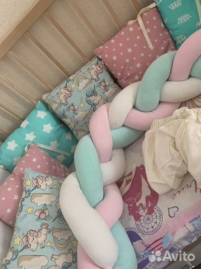 Бортики в кроватку