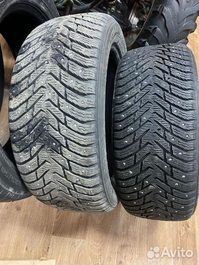 Nokian Tyres Hakkapeliitta 8 215/50 R17