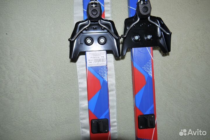 Лыжи беговые детские 140 см