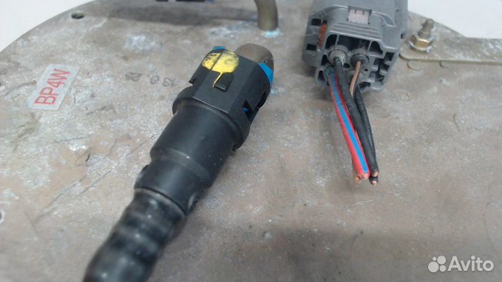 Насос топливный электрический Mazda MX-5 2, 2001