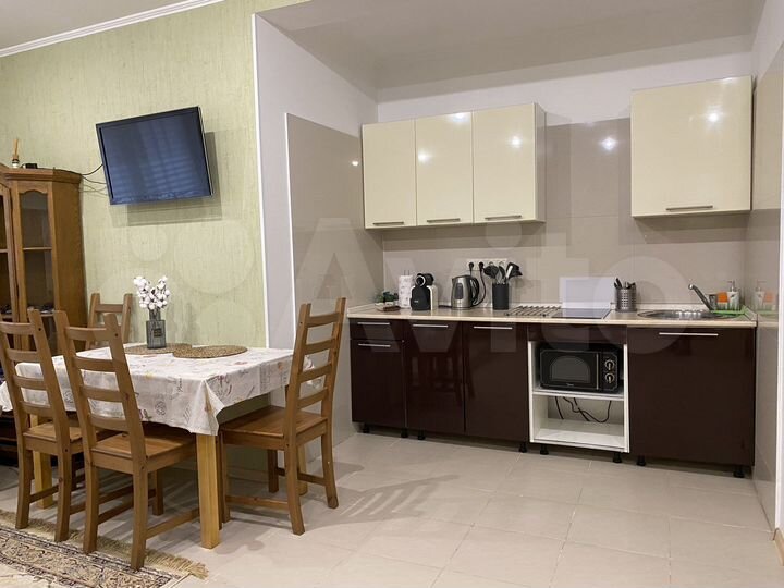 Дом 100 м² на участке 1 сот.