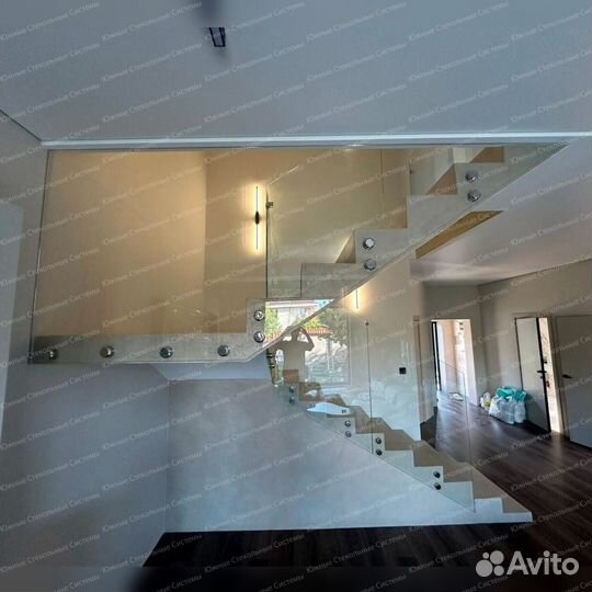 Специальные перила для лестницы