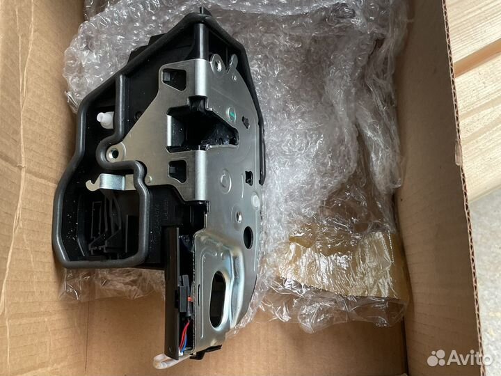 Замок под доводчик бмв Е70