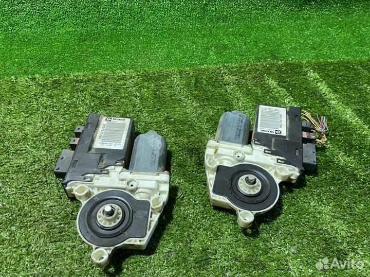 Моторчик стеклоподьемника Citroen C5