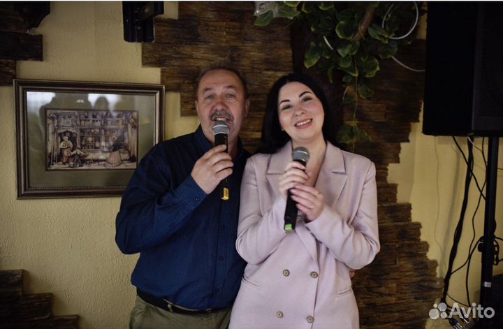 Ведущая, музыка,свет,артисты