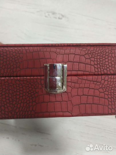 Шкатулка для украшений