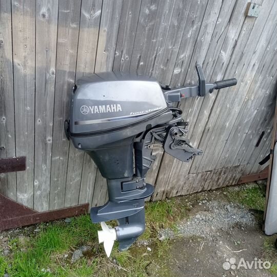 Лодочный мотор Yamaha