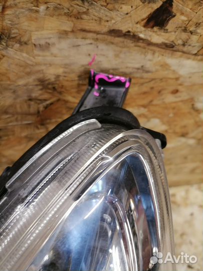 Фара ксенон левая Subaru Outback BR/B14