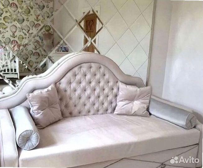Кровать диван детская мягкая