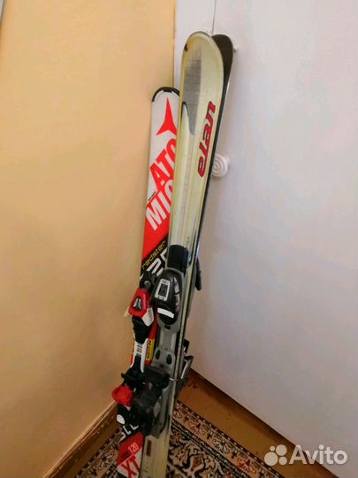 Горные лыжи разные с креплением