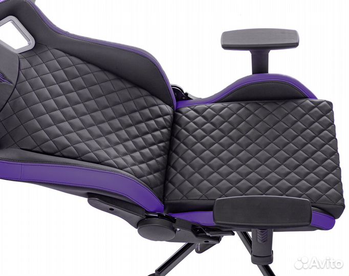 Кресло компьютерное игровое Knight Outrider