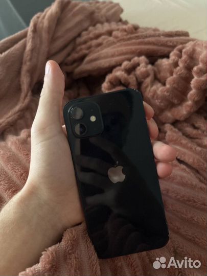 iPhone 12, 64 ГБ