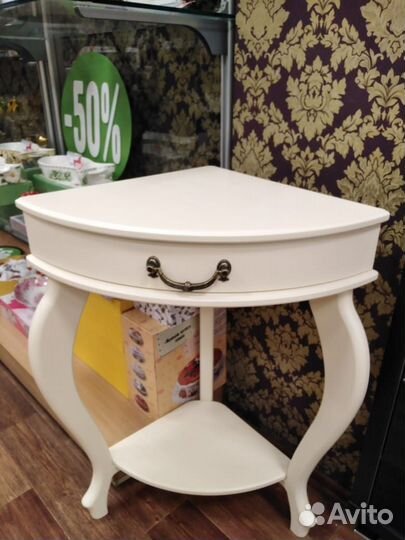 Консоль угловая