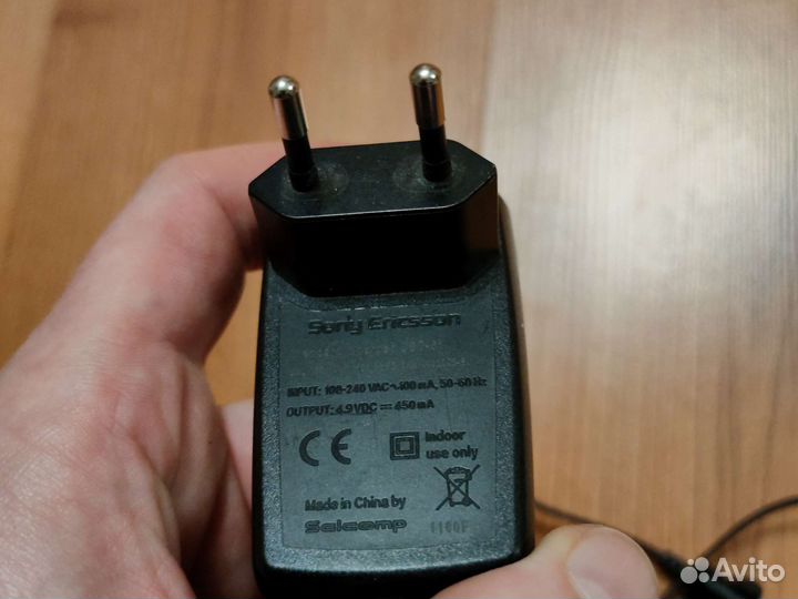 Зарядка для Sony Ericsson