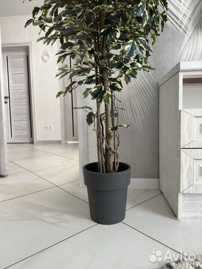 Искусственные цветы изИскусственное дерево в кашпо