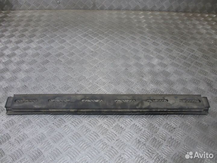 Накладка обдува лобового стекла (центральная часть