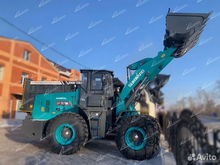 Фронтальный погрузчик Sunward SL51W, 2023