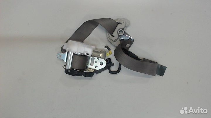 Ремень безопасности Lexus LS460, 2009