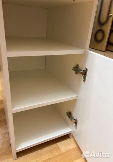 Маникюрный стол бу