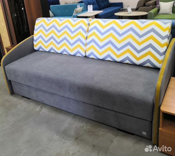 Диван прямой современный