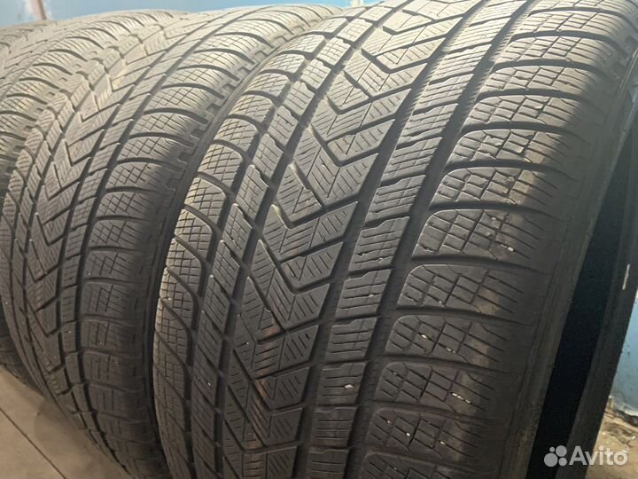 Pirelli Scorpion Winter 275/40 R21 и 305/35 R21