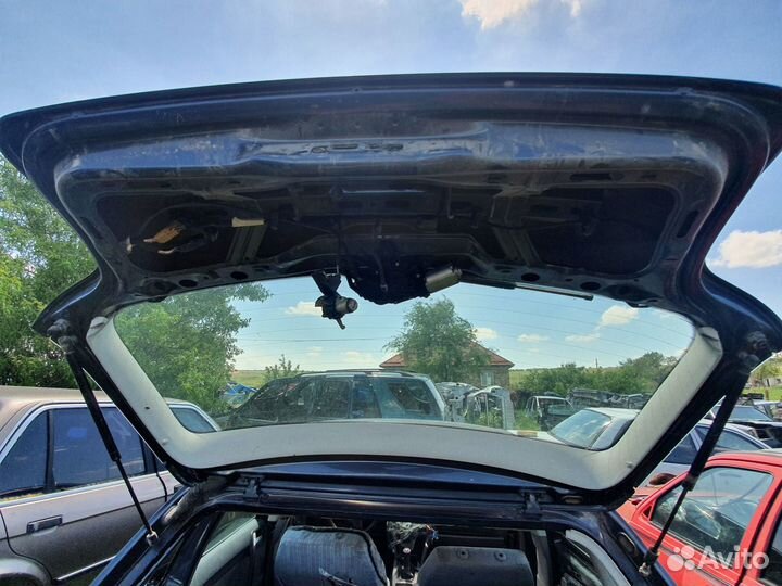 Крышка багажника Volkswagen Polo MK4