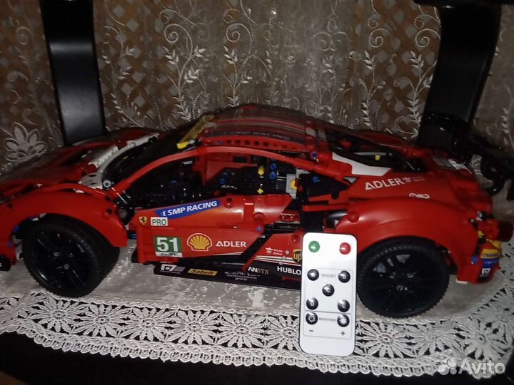 Коллеционная игрушка машина Ferrari 488 GTE