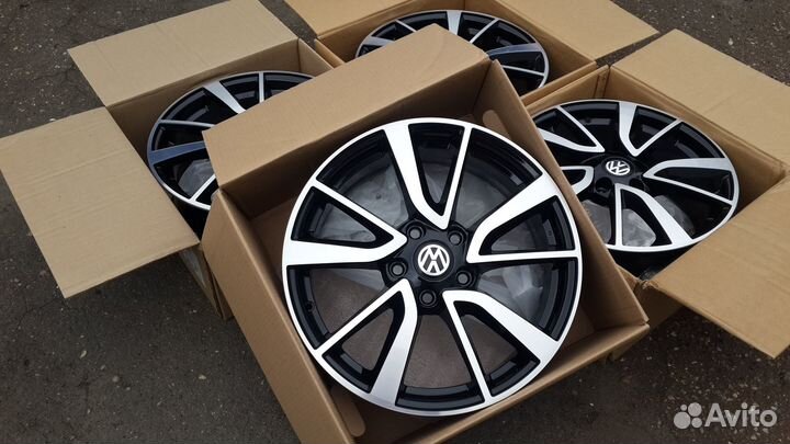 Volkswagen Jetta/Golf R17 совершенно новые