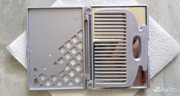 Зеркало + Расческа. Карманный набор