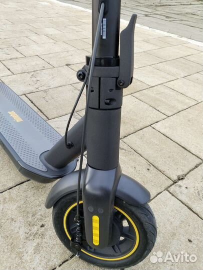 Электросамокат ninebot KickScooter max g30