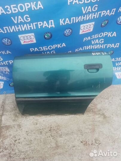 Задняя левая дверь Audi 80 b4