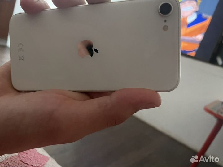 Телефон iPhone se 2020