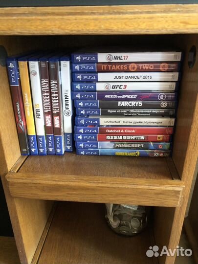 Sony playstation 4 PS4 pro 1tb с играми