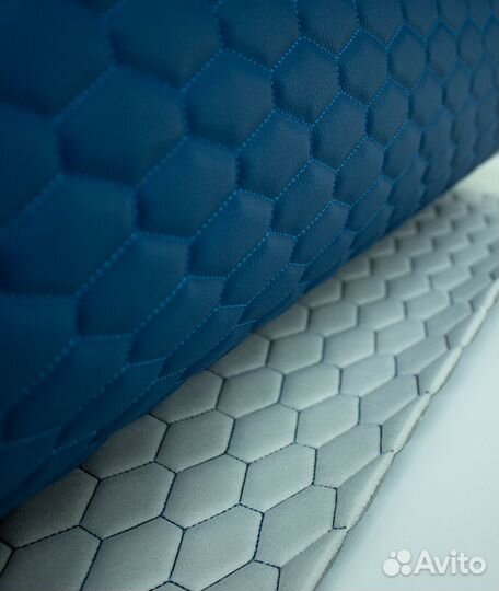 Экокожа стеганая синяя с синими сотами