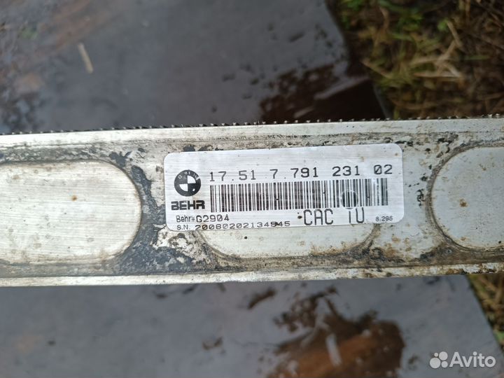 Интеркулер BMW X5 E53 рестайлинг 3.0