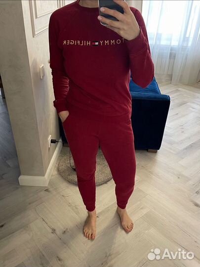 Tommy hilfiger костюм