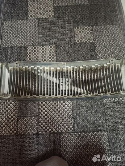 Решетка радиатора вольво