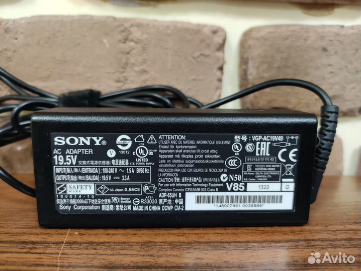 Зарядка для ноутбука Sony 19.5V 3.3A (60W) 6x4.4мм