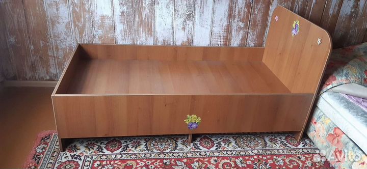 Детская кровать от 3 лет с бортиками