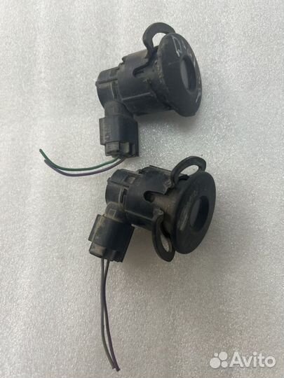 Renault Duster датчик парковки с разьемом