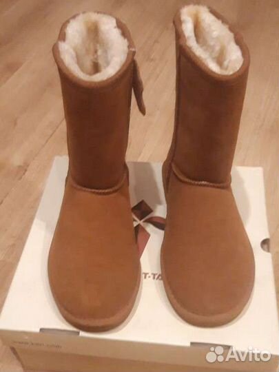 Обувь женская зимняя Угги