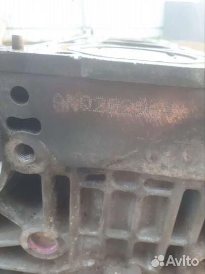 Двигатель 1.4 AKQ