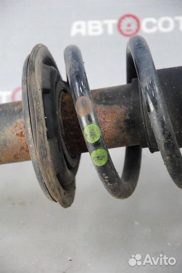 Передняя стойка в сборе правая Audi Q5 8R 2009-2