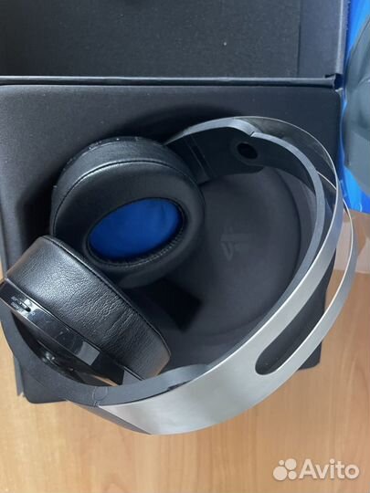 Sony Platinum Wireless Headset (cechya-0090)