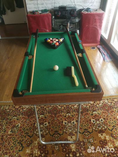 Бильярдный стол