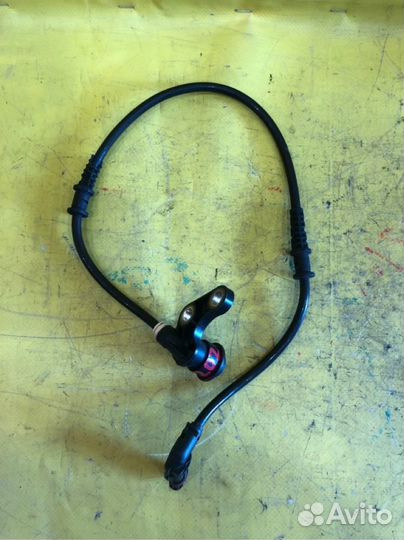 Датчик abs передний левый Mercedes-Benz